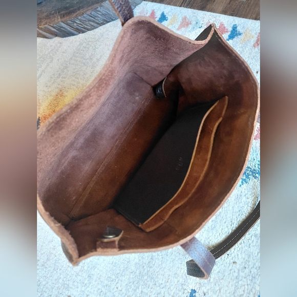 Portland Leather Medium August Coldbrew Pebble Premium Tote - Picture 4 of 8